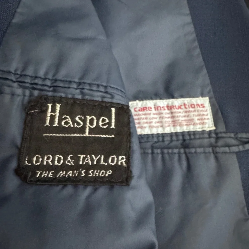 1970s Haspel Suit Mens 38R 32W Blue Textured 2-Button Notch‎ Lapel Vintage USA